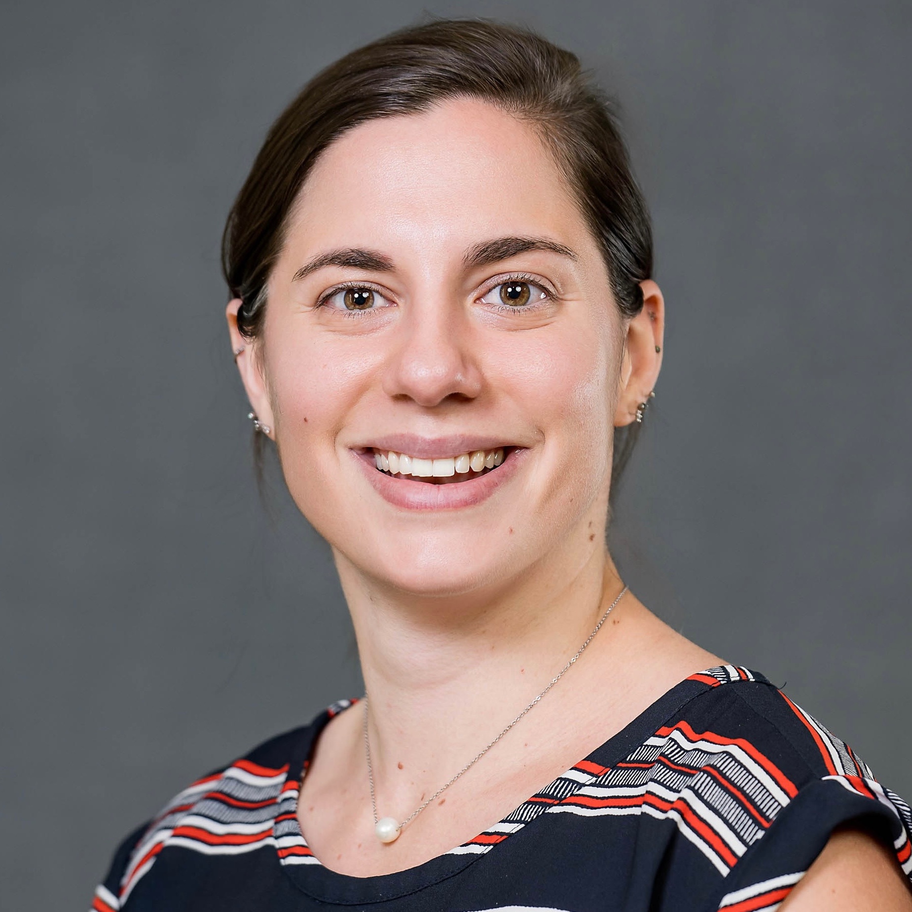 Deanna Ferrante Headshot